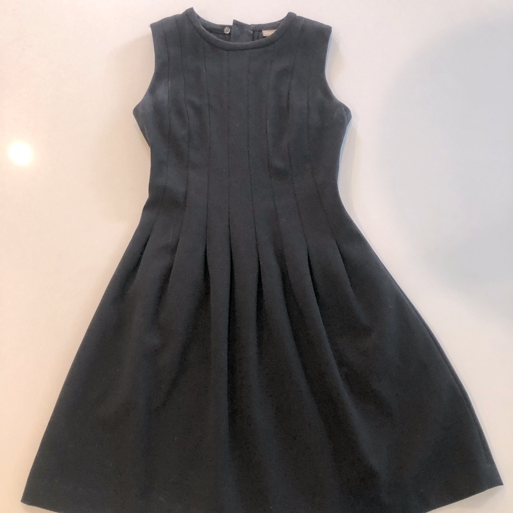 H&M Black Dress With Tailored Pleated Waist Size 4